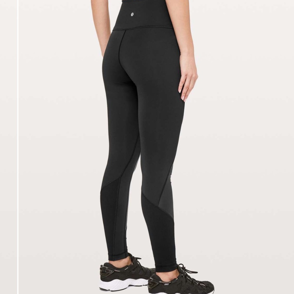 Lululemon Wunder Under High-Rise
Tight *Shine 28"